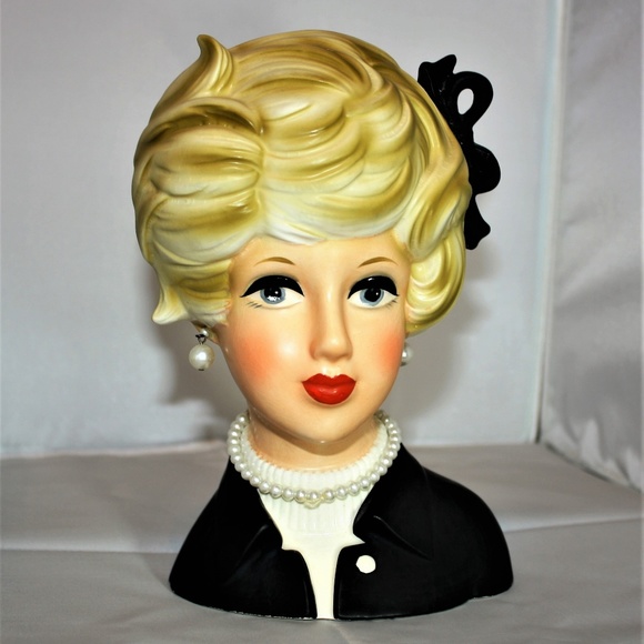 Nabco Napcoware Accents Napco 8 Head Vase Lady Napcoware Doris